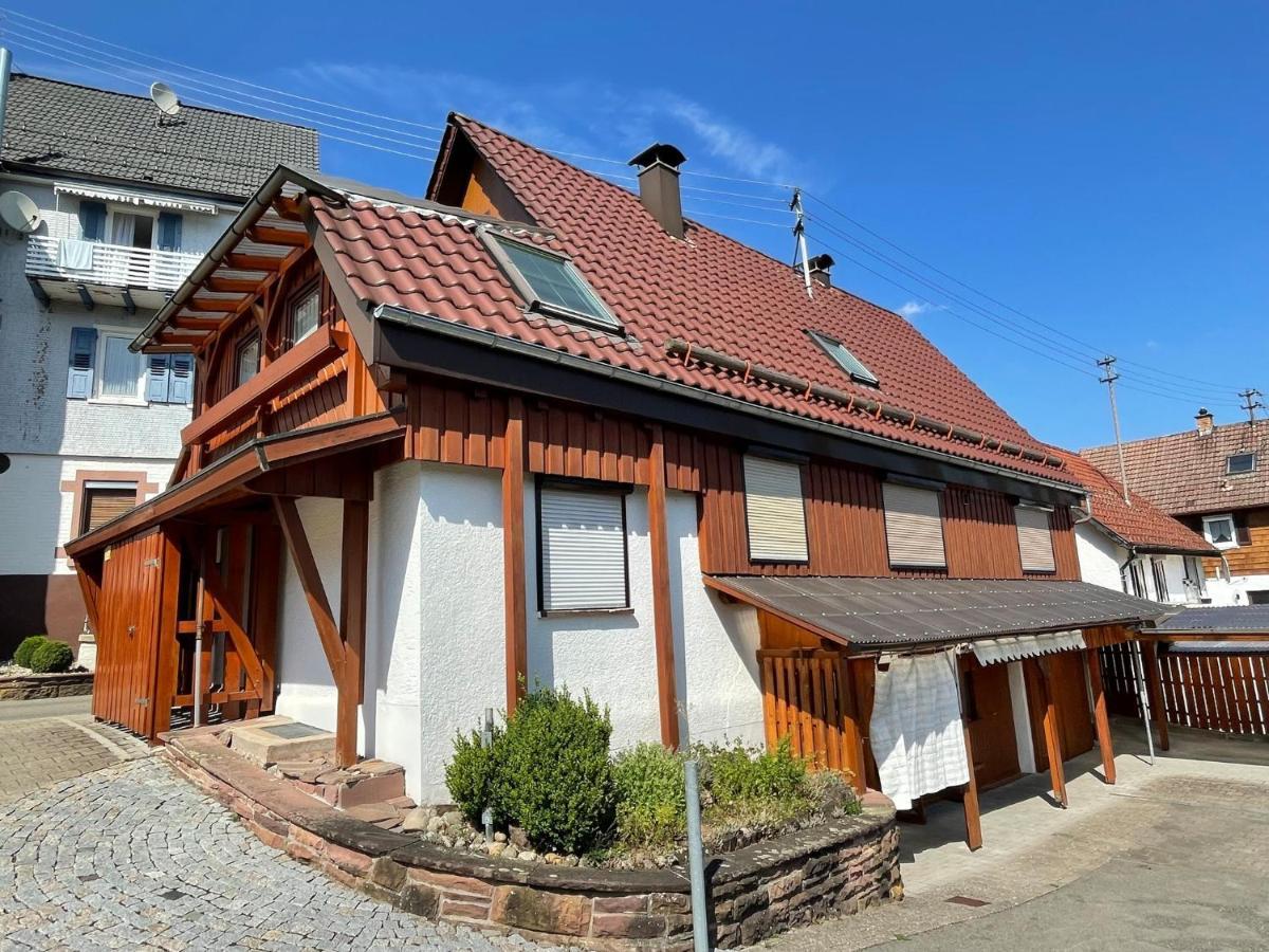 Haus Tannenzaepfle Waldachtal Exterior foto